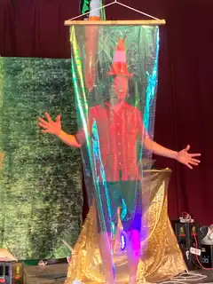 https://a.storyblok.com/f/299519/3024x4032/ef023c1251/on-screen.jpeg